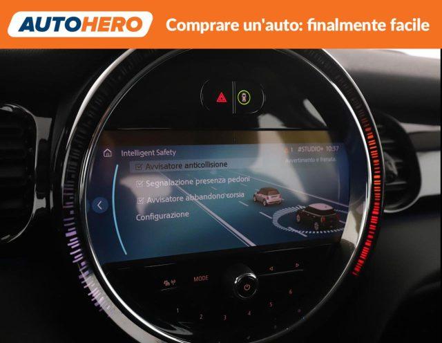 MINI Cooper 1.5 Cooper Essential 5 porte