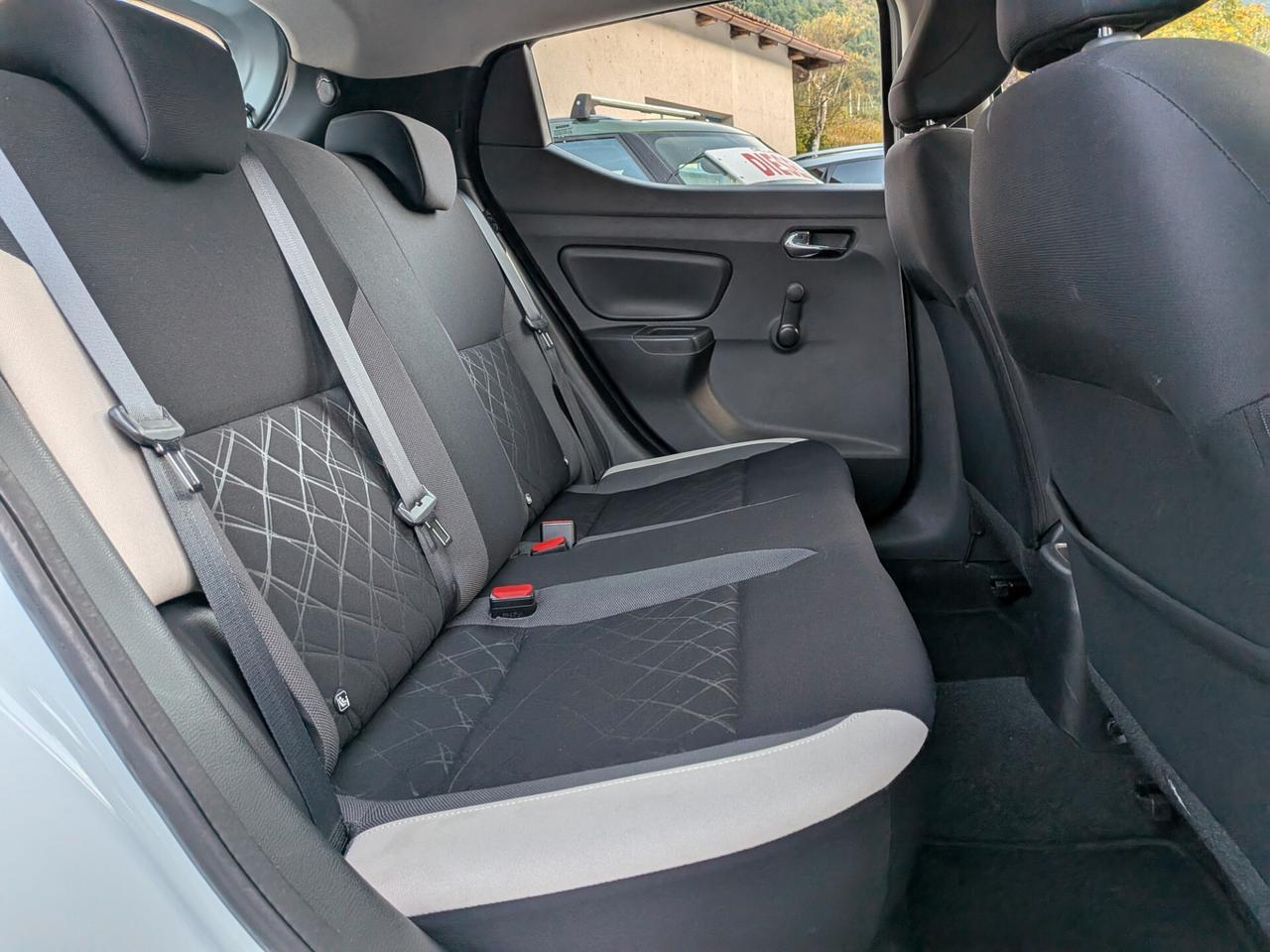 NISSAN MICRA 1.0 BENZINA 71CV 5 porte