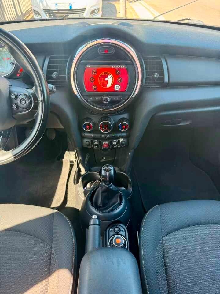 Mini Cooper One 1.5 D Hype 95 CV