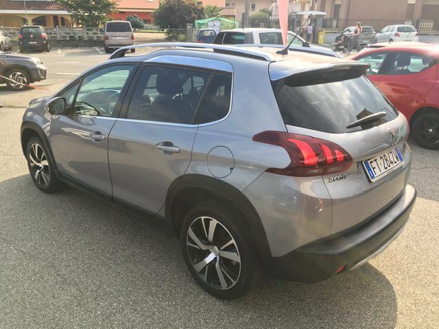PEUGEOT 2008 1.2 130cv Allure