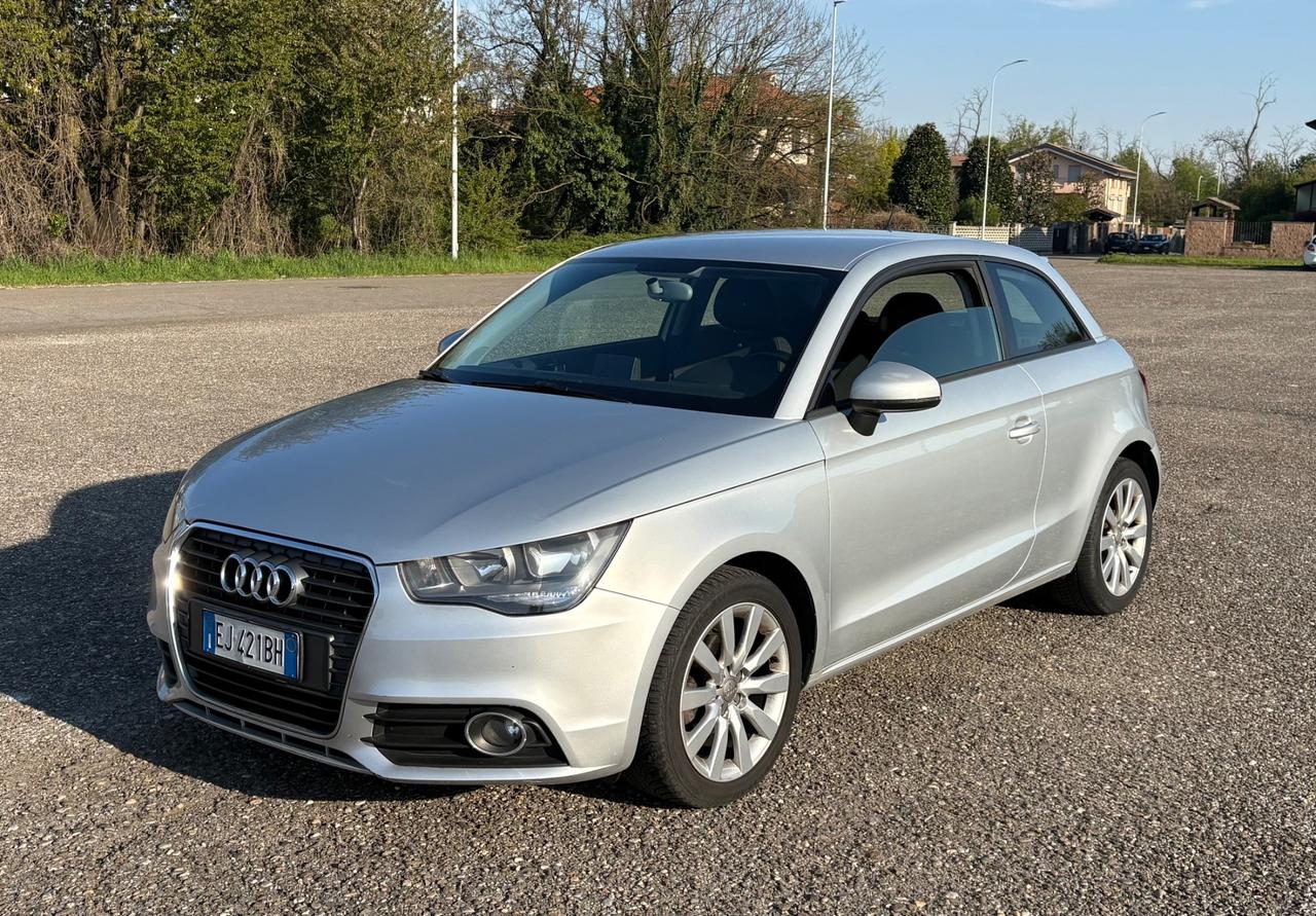 Audi A1 1.2 TFSI Ambition no limiti circolazione