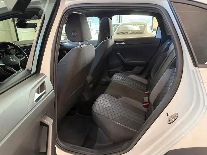 Volkswagen Taigo 1.0 TSI 110 CV R-Line