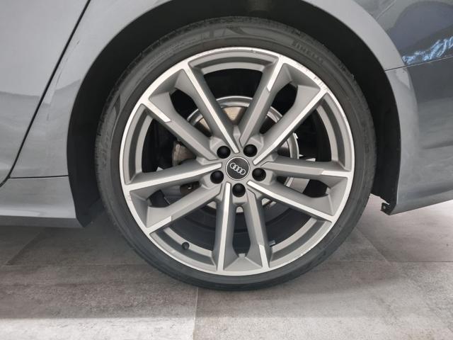 AUDI A6 Avant 40 2.0 TDI quattro ultra S tronic S-LINE