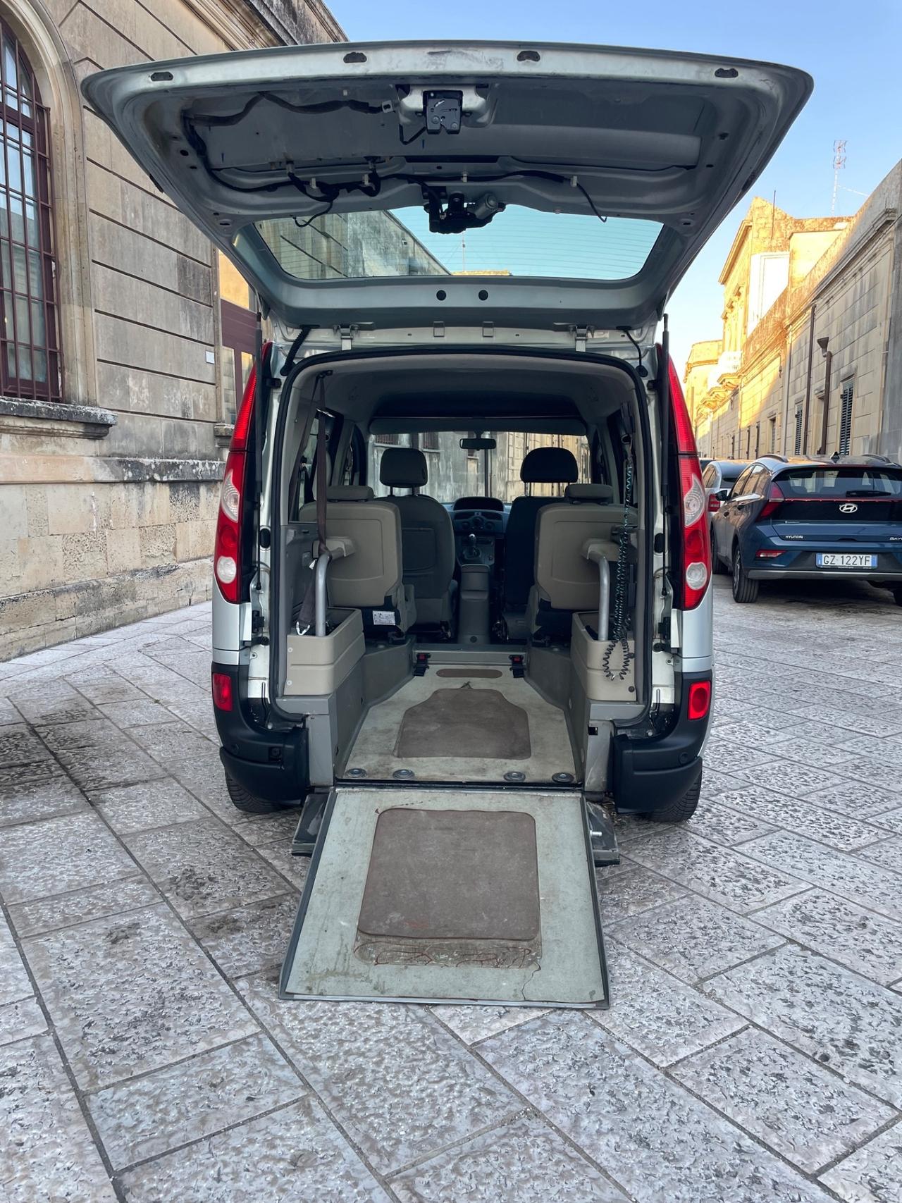Renault Kangoo TRASPORTO DISABILI