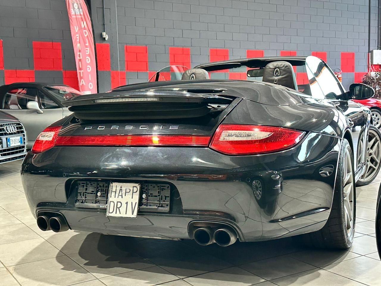 Porsche 911 Carrera 4 Cabriolet