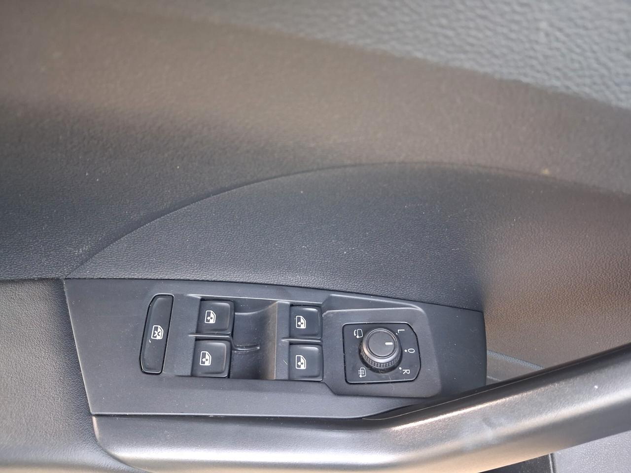 Volkswagen T-Cross 1.0 TSI Style anno 2023