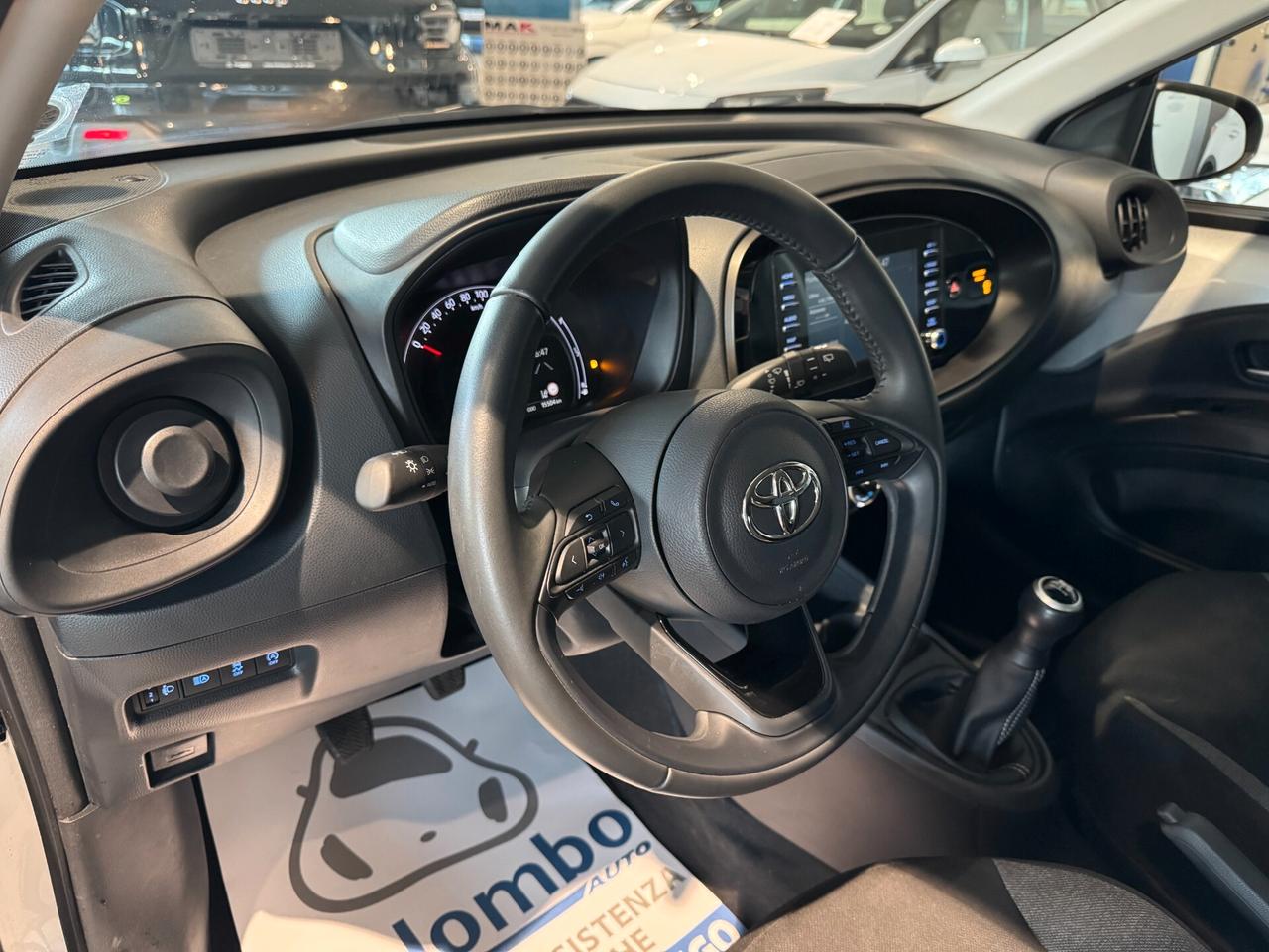 Toyota Aygo X 1.0 Active 72cv App conn Cam 17" (Neopat)