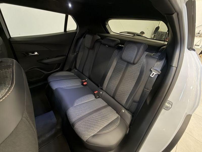 Peugeot 2008 2008 Hybrid 136 e-DCS6 Allure