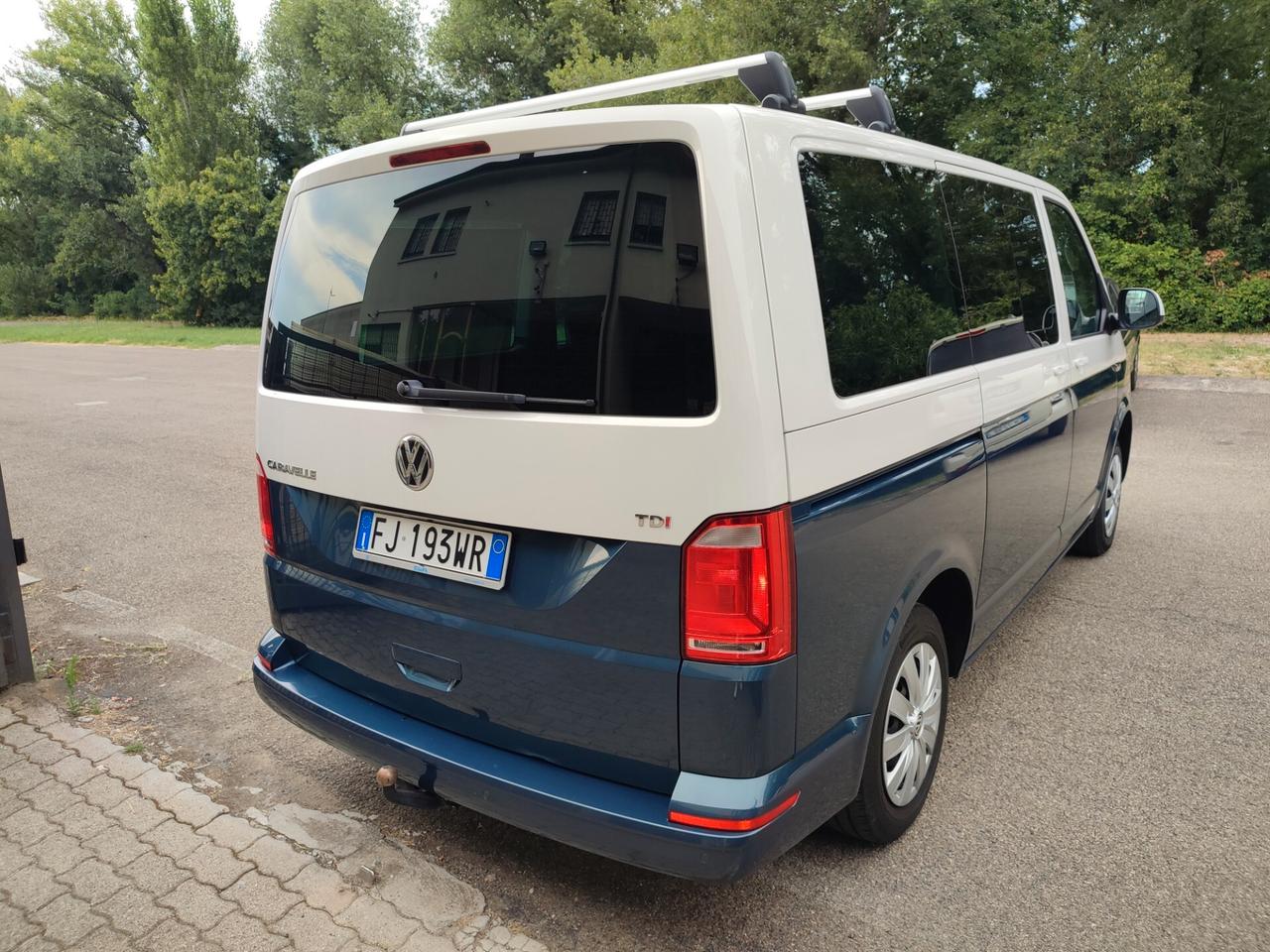 VOLKSWAGEN CARAVELLE 2017 DIESEL EURO6B 6POSTI GANCIO TRAINO