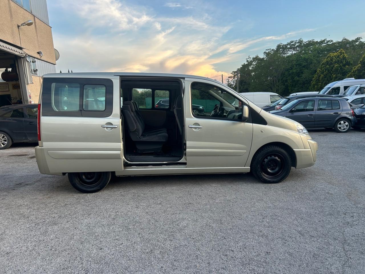 Citroen Jumpy 2.0 HDi/120 9 Posti Gancio Traino