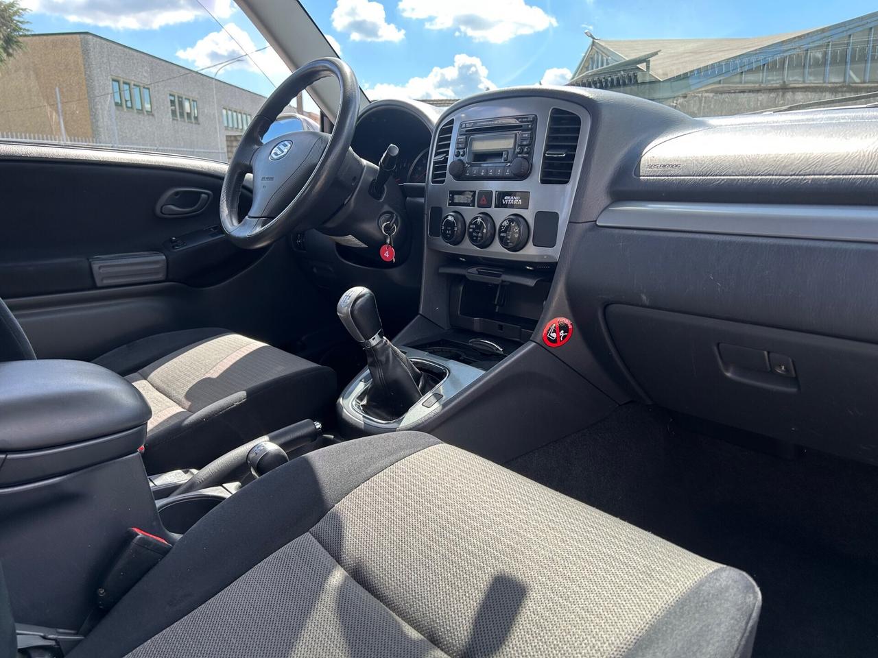 Suzuki Grand Vitara 1.6i 16V cat 3 porte
