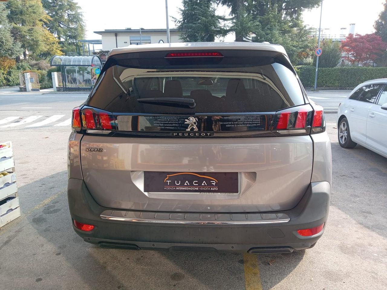 Peugeot 5008 Allure 1.6 Blue HDI 115 #7829