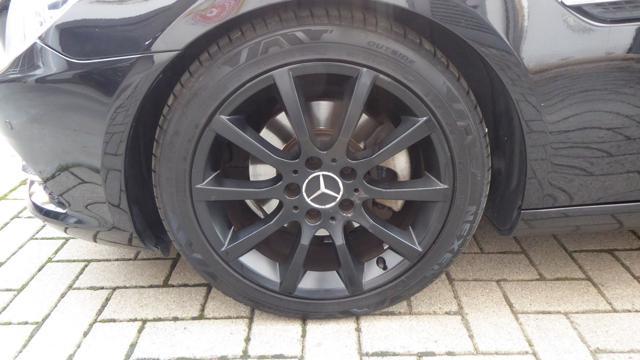 MERCEDES-BENZ SLK 200 CGI Sport