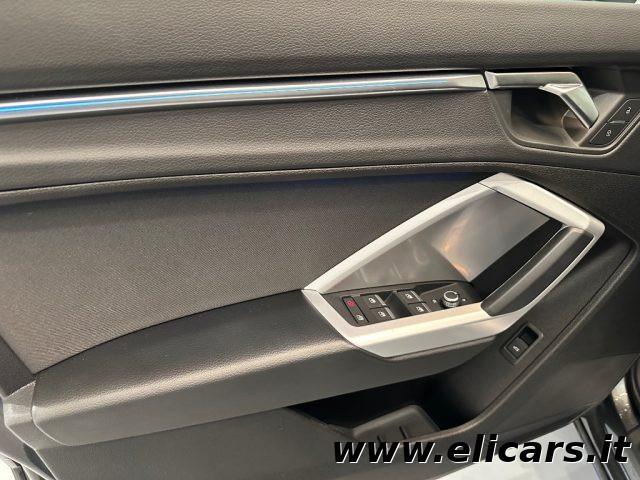 AUDI Q3 35 TDI S tronic Identity Black