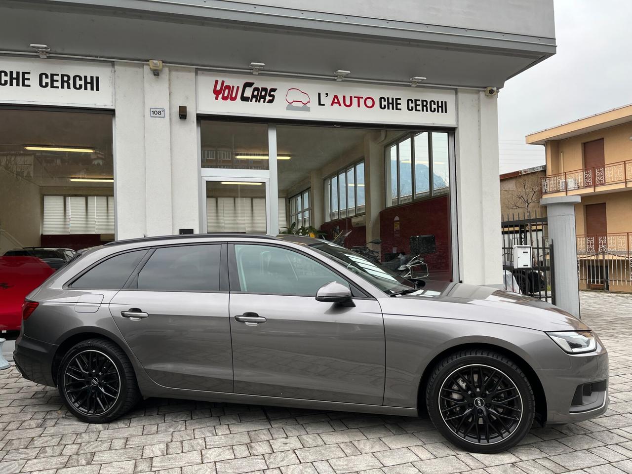 Audi A4 Avant 40 TDI quattro S tronic Business Sport