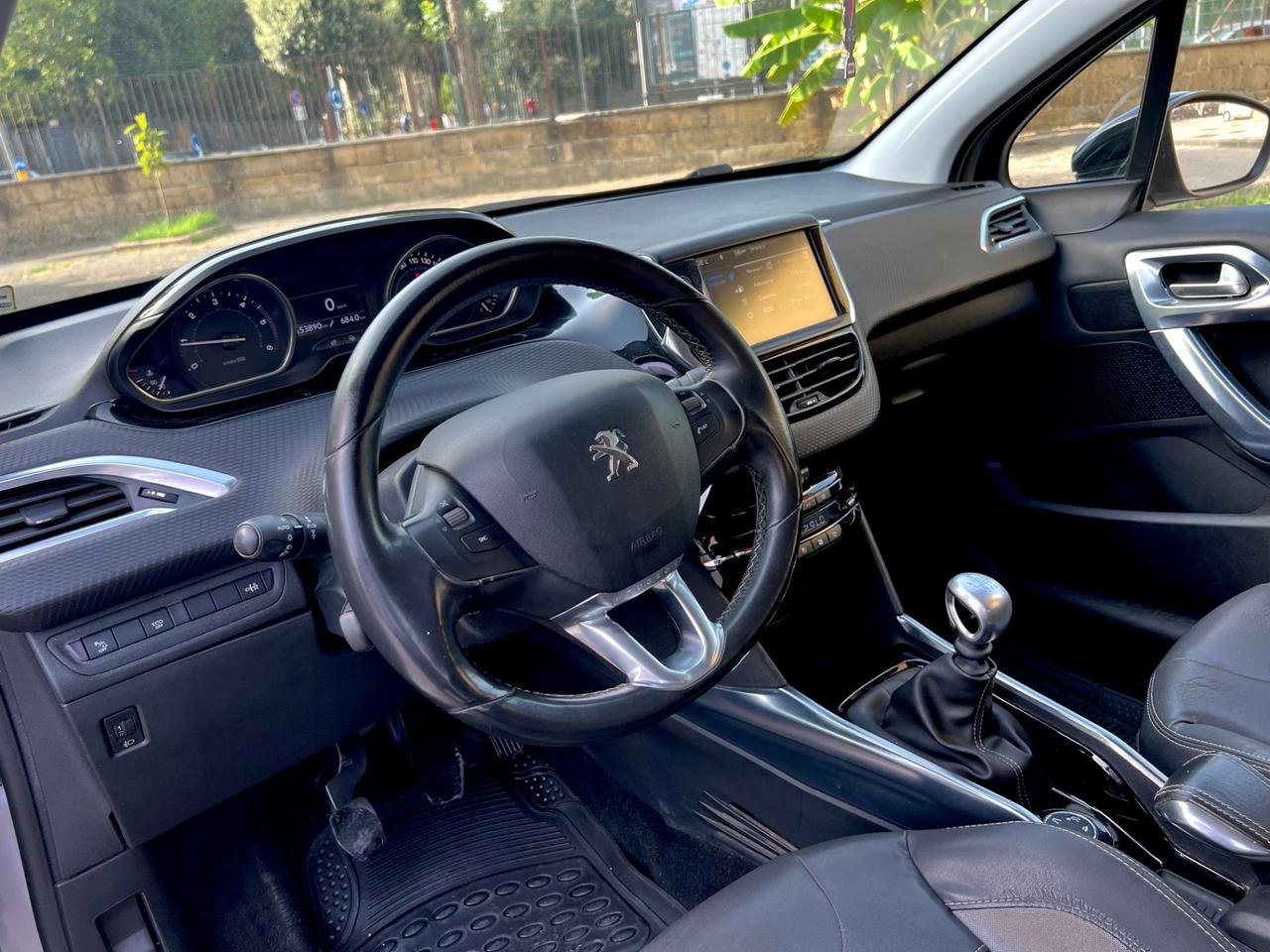 Peugeot 2008 1.6 e-HDi 115 CV Stop&Start Allure