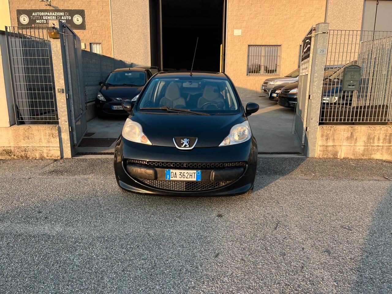 Peugeot 107 1.0 68CV 3p. Plaisir 2Tronic AUTOMATICA, NO CLIMA