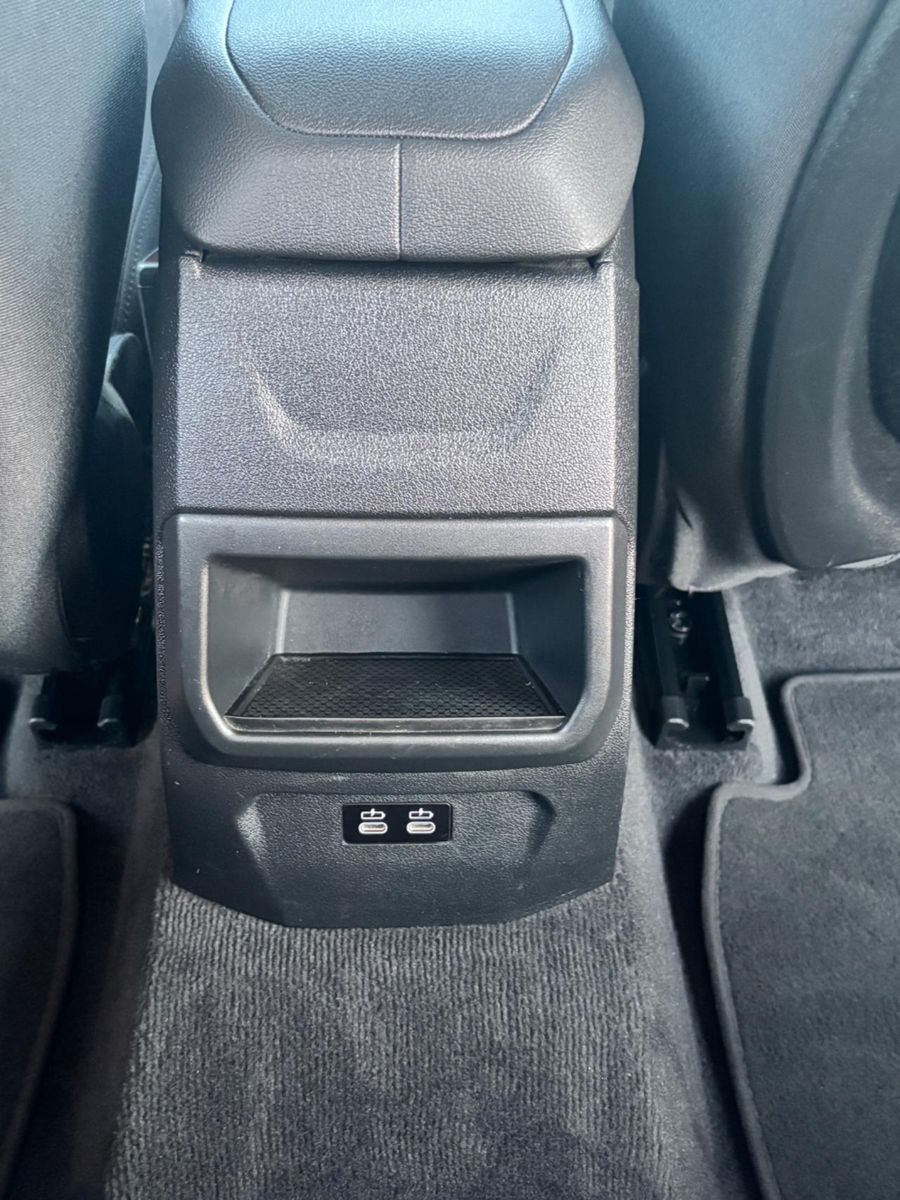 Bmw 118 118 d 5p. Business Advantage