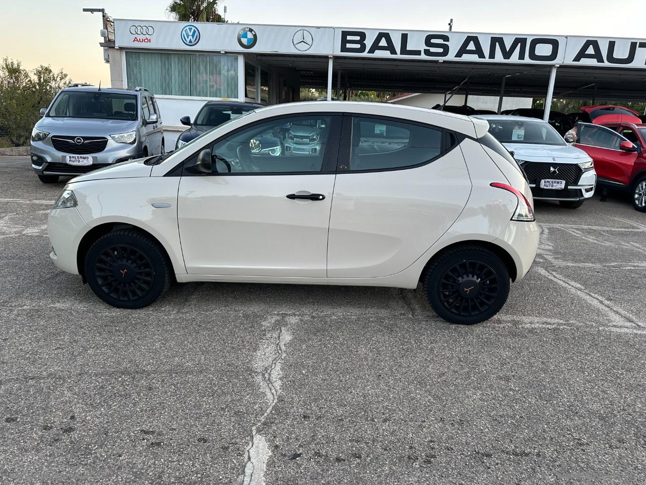 LANCIA Ypsilon 1.2 69 CV 5p. Gold