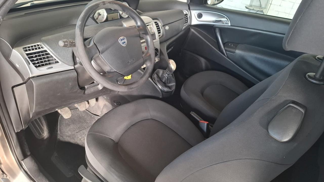 Lancia Ypsilon 1.2 69 CV Elle