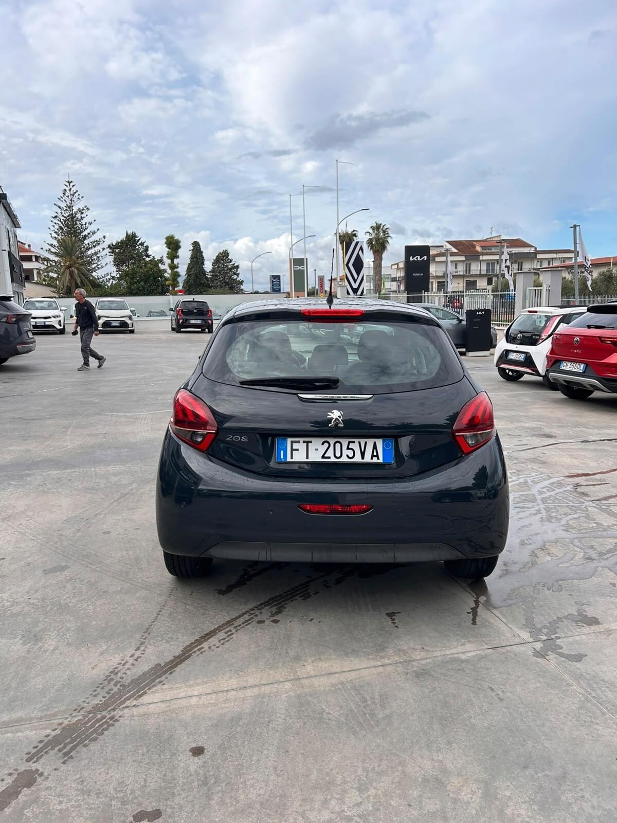 Peugeot 208 BlueHDi 100 5 porte Allure