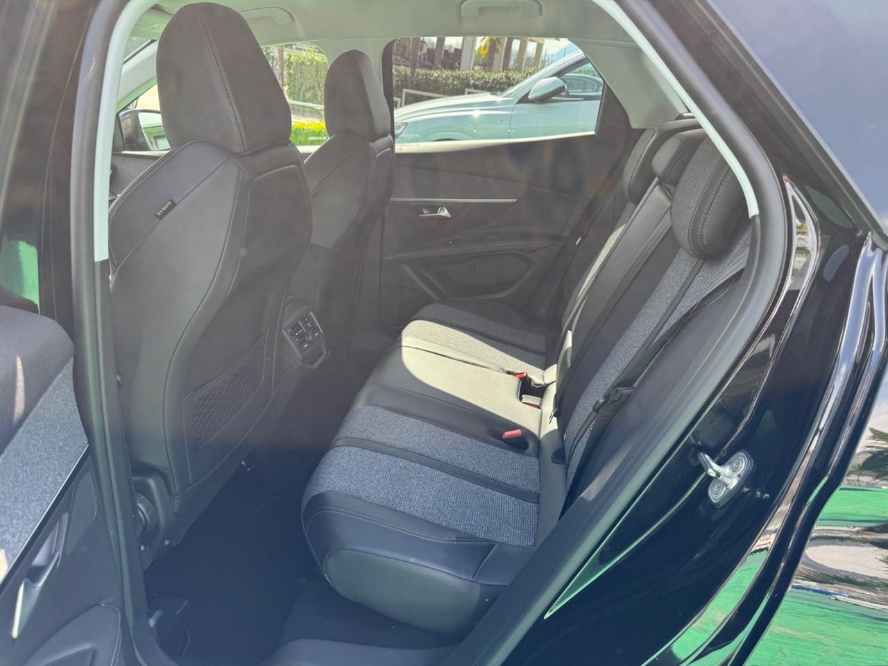 Peugeot 3008 BlueHDi 130 S&S Allure