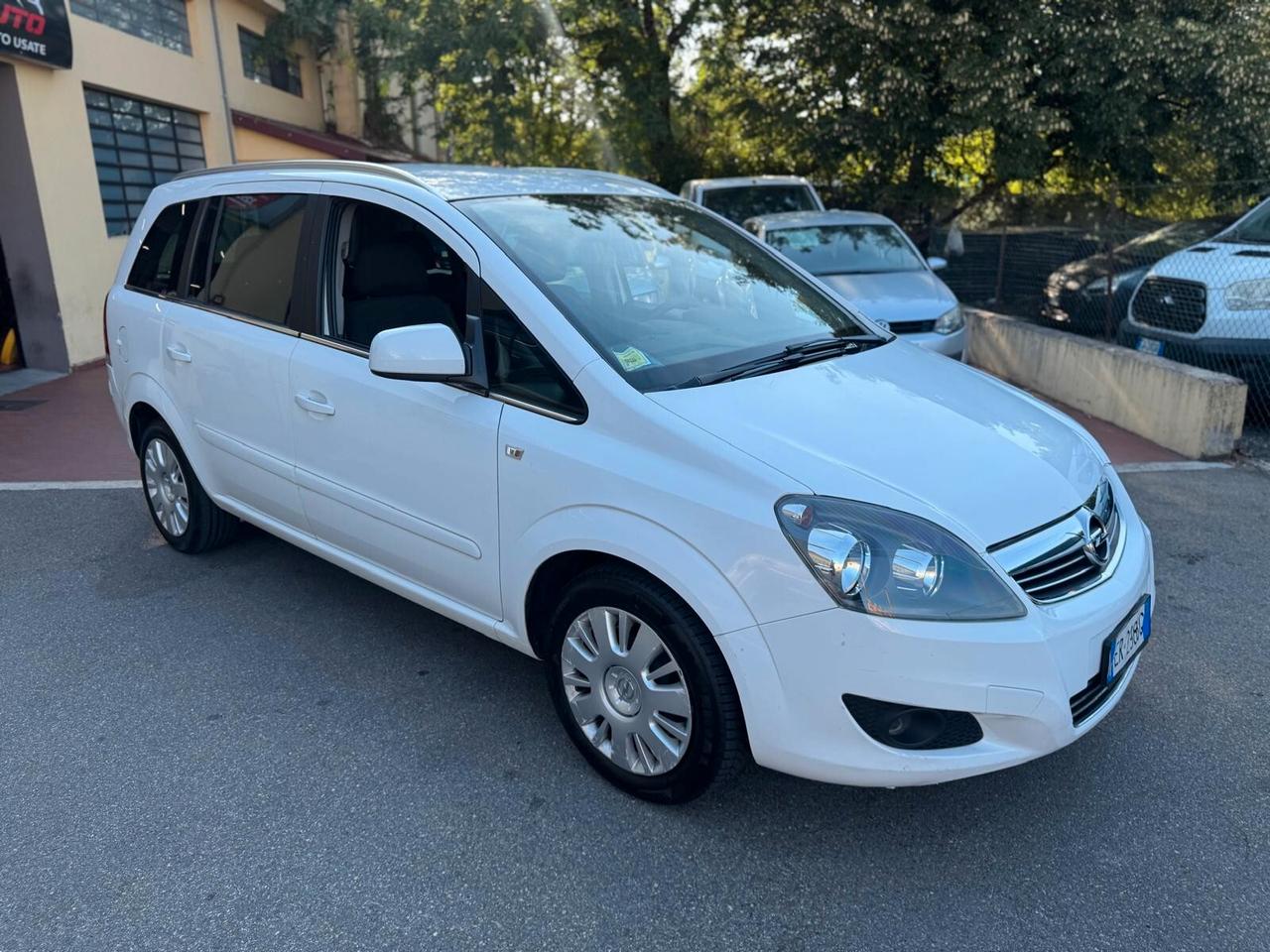 Opel Zafira Anno 2013 1.6 Benz/Metano 7 POSTI