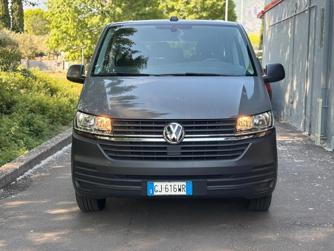 Volkswagen Caravelle 2.0 TDI 110CV PC 9 posti