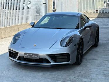 Porsche 992 911 Coupe 3.0 Carrera 4 GTS auto