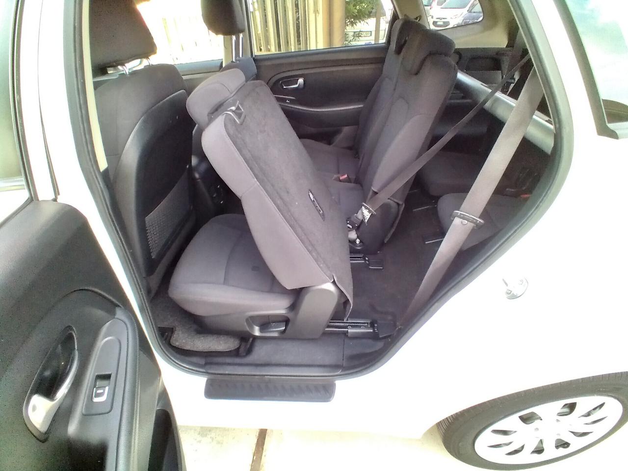 Kia Carens 1.7 CRDi 115 CV Class 7 posti