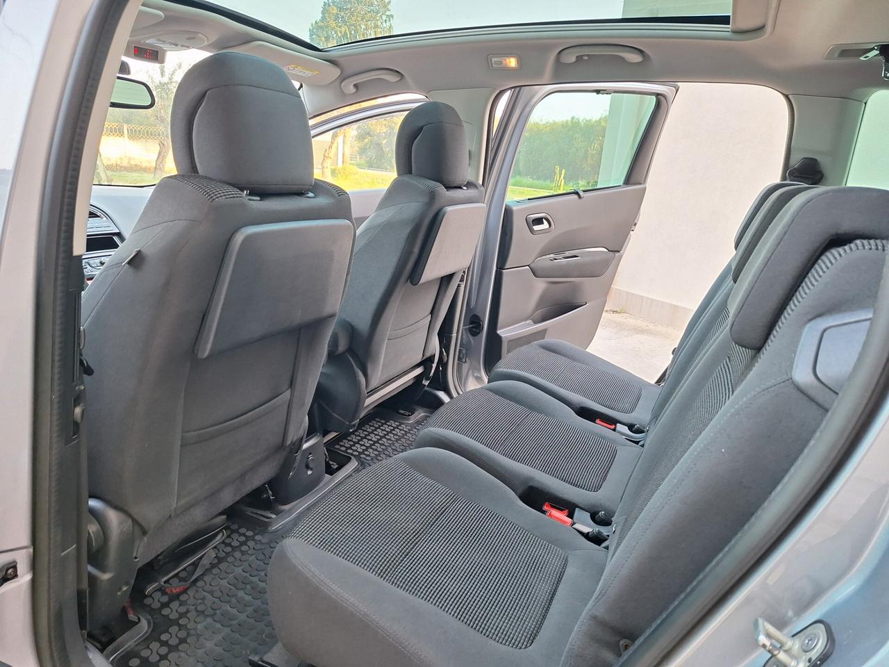 Peugeot 5008 1.6 HDi 115CV"7 POSTI" NAVI TETTO