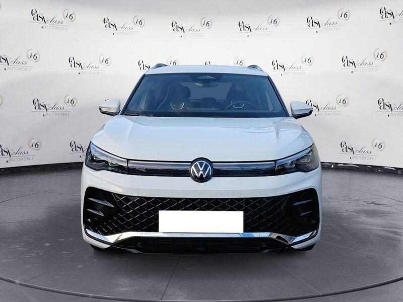 Volkswagen Tiguan 2.0 TDI 150 CV EVO SCR DSG Nuovo Modello R-Line 19" Camera