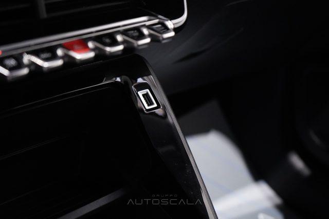 PEUGEOT 208 motore elettrico 136cv 5 porte Active Pack