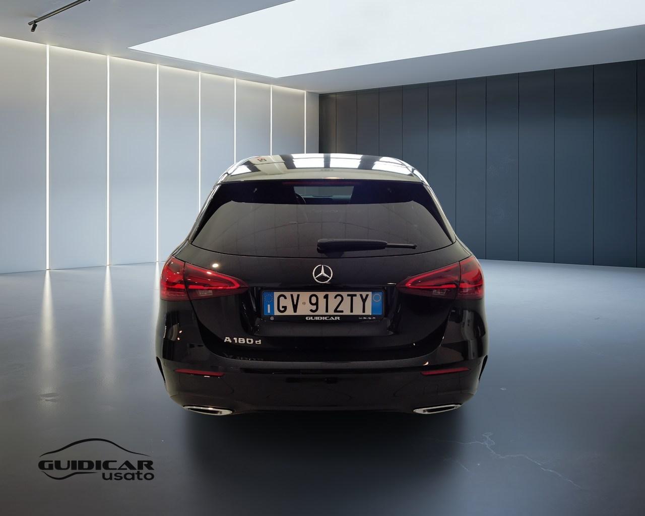 Mercedes-Benz Classe A - W177 2023 - A 180 d AMG Line Advanced Plus auto