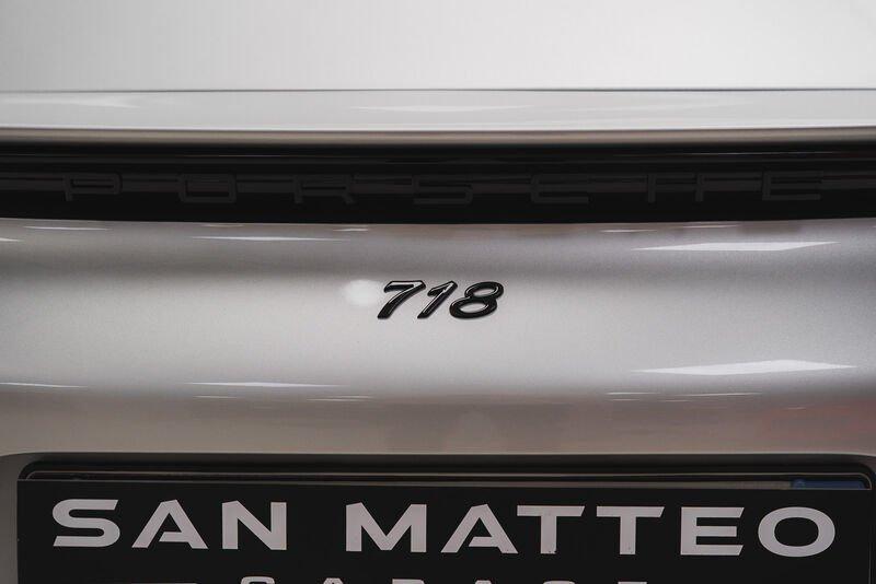 Porsche 718 718 CAYMAN GTS 4.0