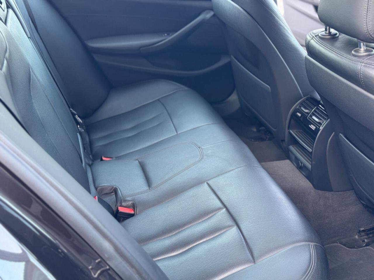 BMW 520 Sport 105.000KM! EURO 6!