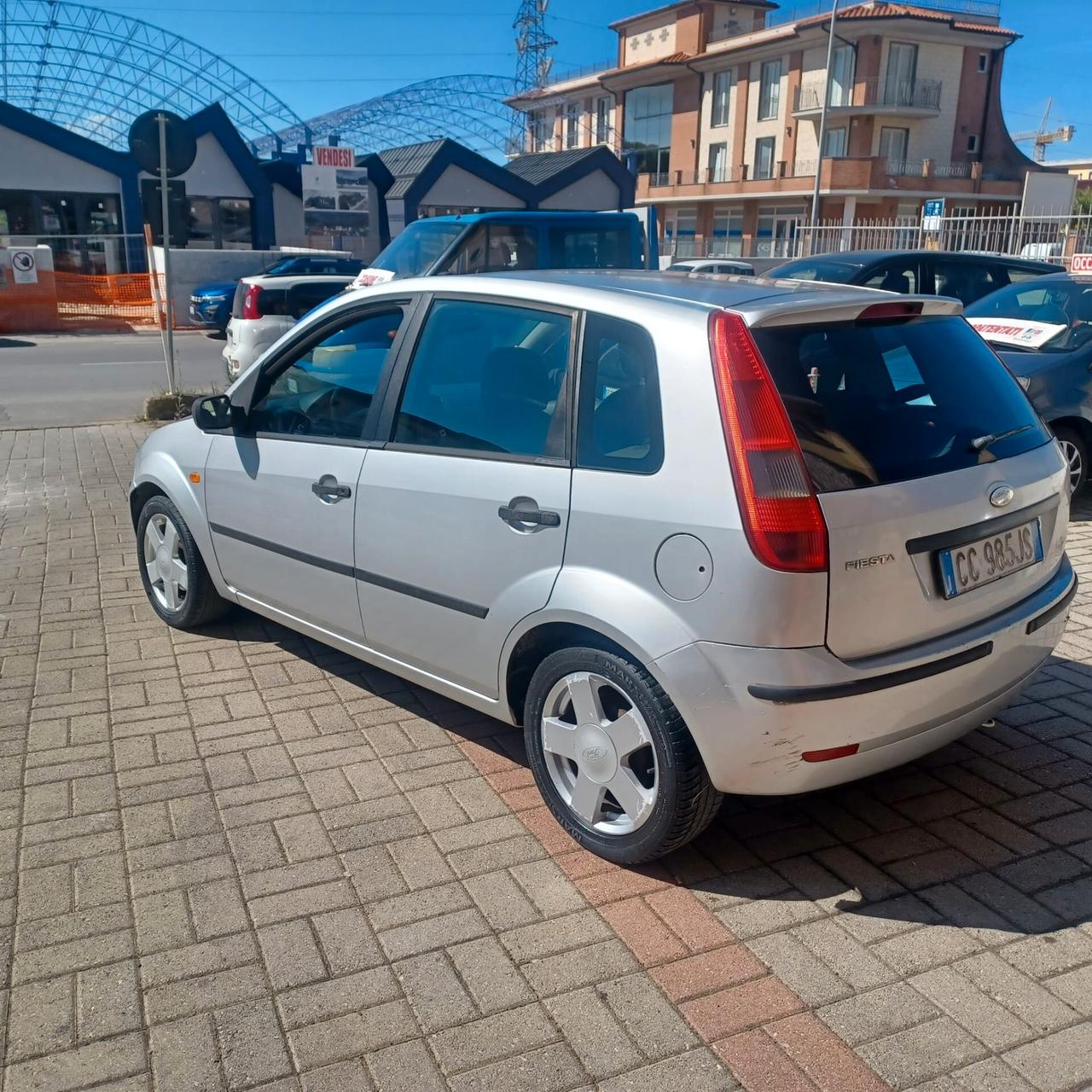 FIESTA 1.4 GPL NEOPATENTATI BEN CONSERVATA