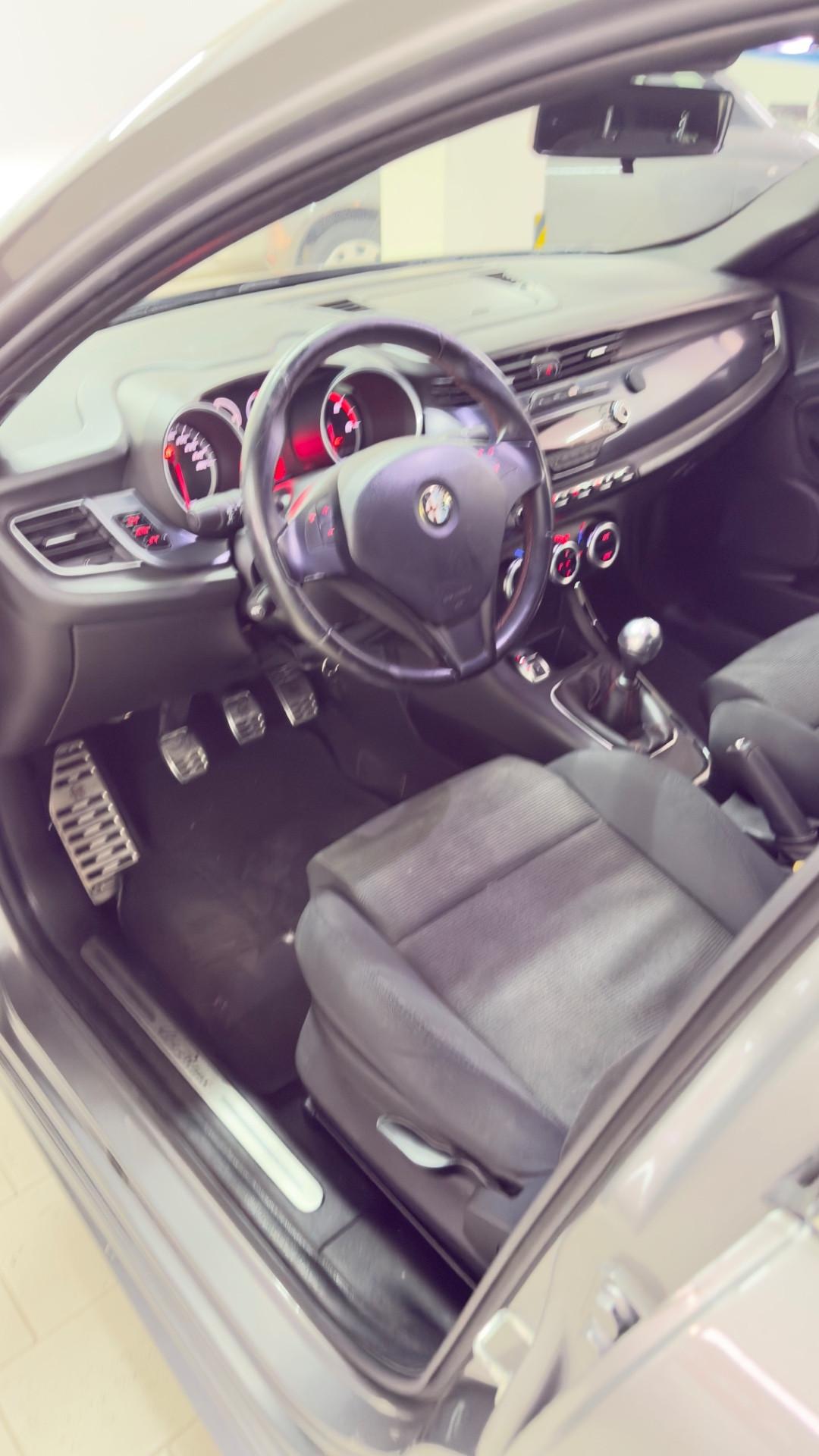 Alfa Romeo Giulietta 2.0 JTDm-2 140 CV Exclusive