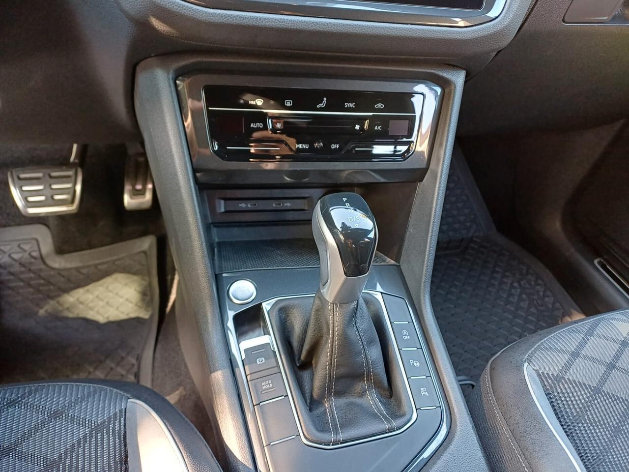 Volkswagen Tiguan 2.0 TDI 150 cv SCR DSG R-Line