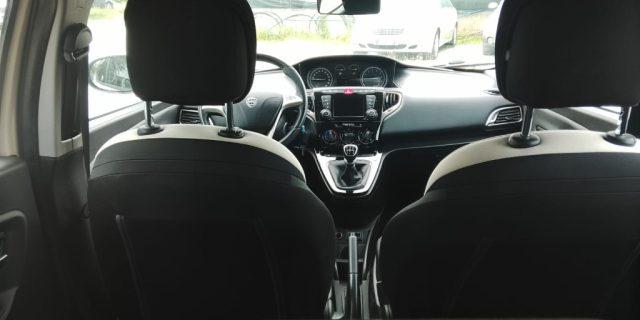 LANCIA Ypsilon 1.2 69 CV 5 porte GPL Ecochic Gold NEOPATENTATI