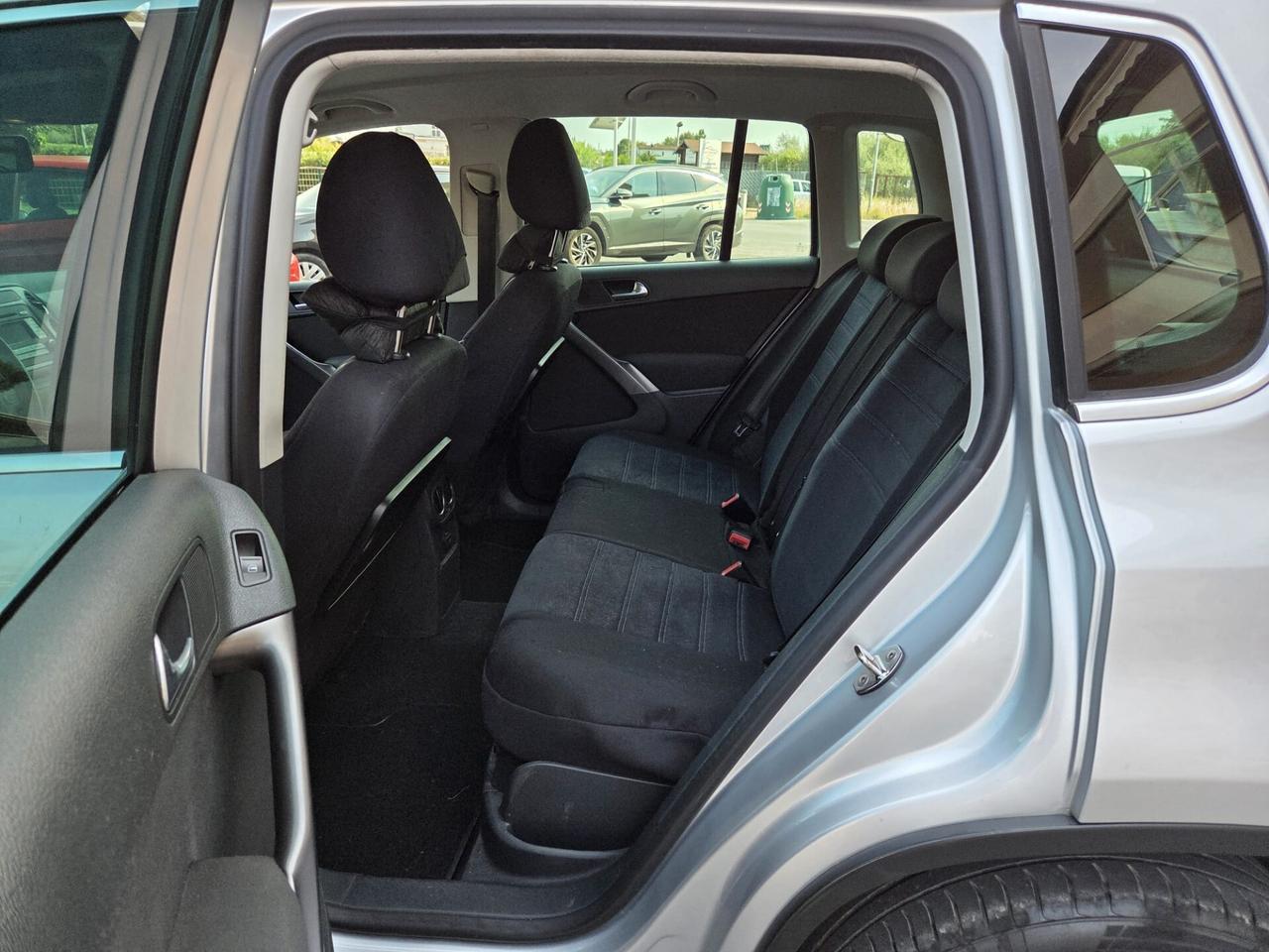 Volkswagen Tiguan 2.0 16V TDI DPF Sport & Style (18°)