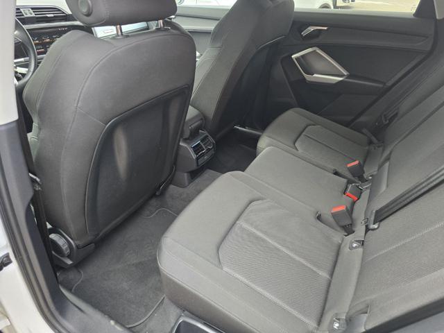 AUDI Q3 40 TFSI quattro S tronic