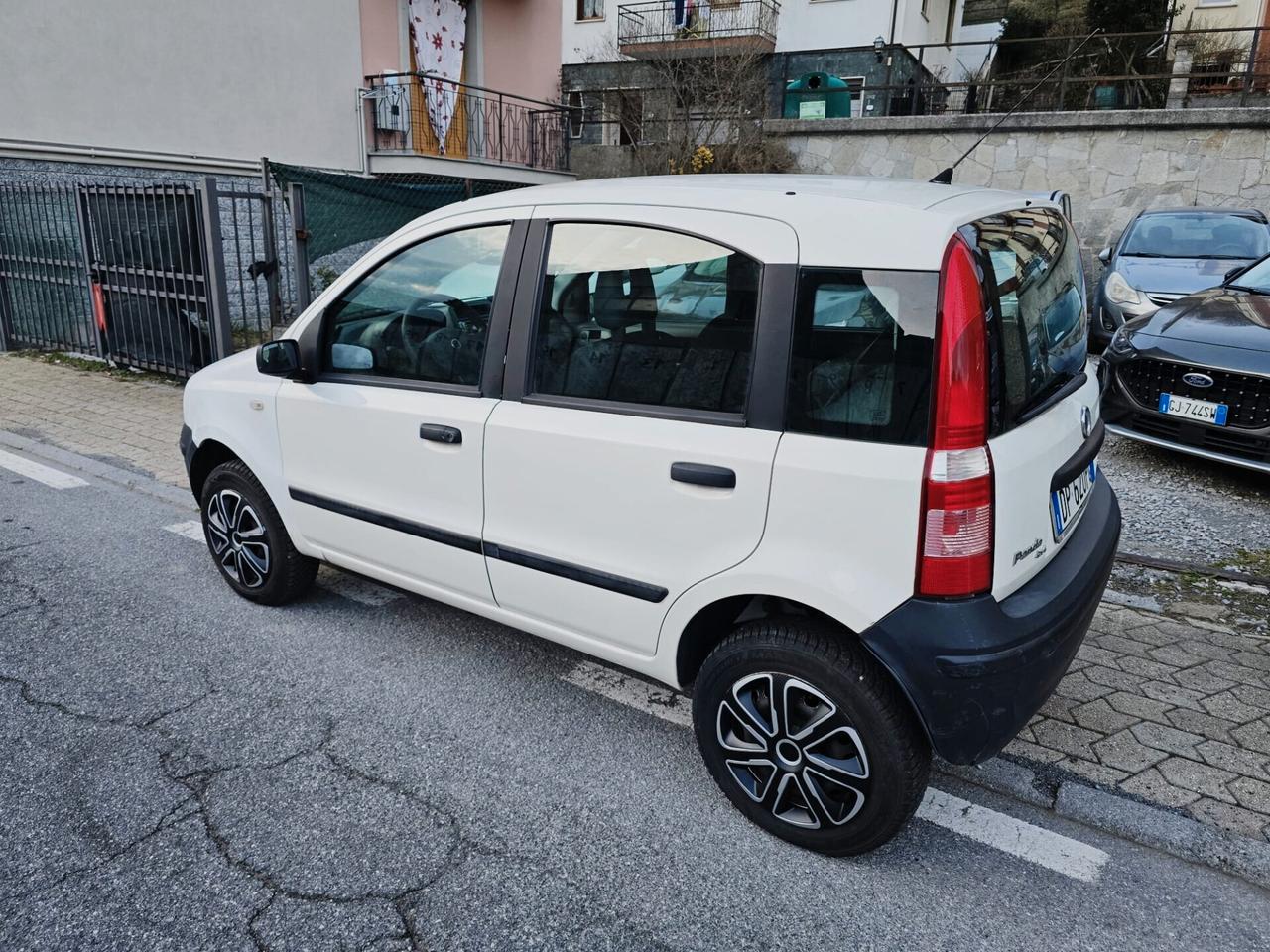 Fiat Panda 1.2 4x4 leggi bene