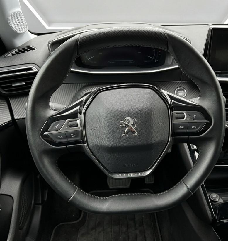 PEUGEOT 2008 2ª serie - 2008 BlueHDi 130 S&S EAT8 Allure Pack