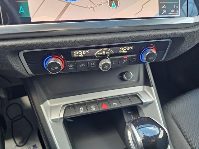 AUDI Q3 35 TDI S tronic Business