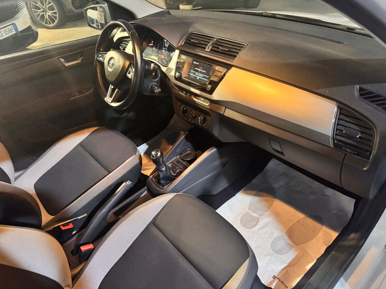 Skoda Fabia 1.0 MPI 75 CV Design Edition