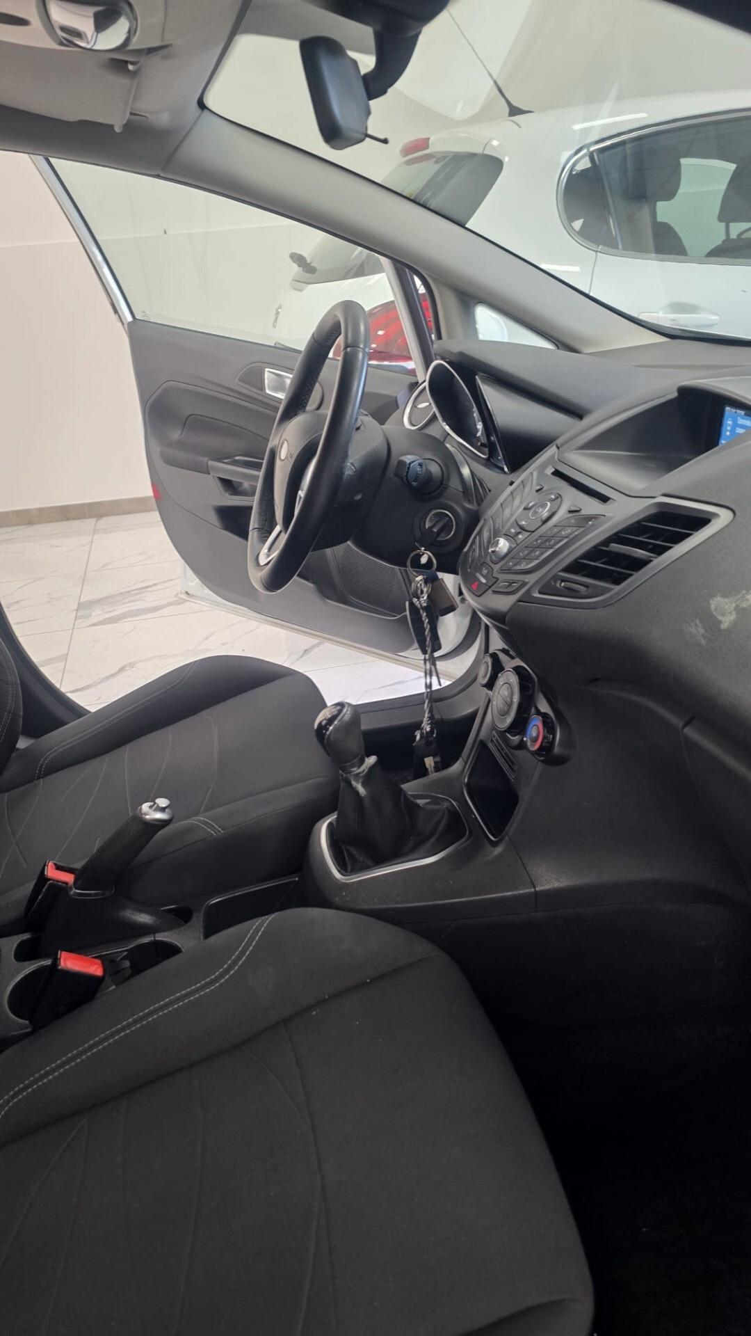 Ford Fiesta 1.5 TDCi 75CV 5 porte Business