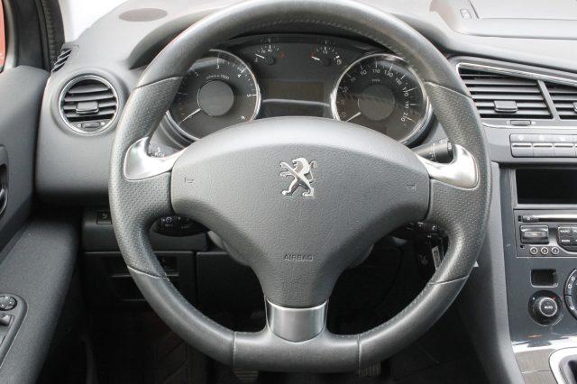 PEUGEOT 5008 1.6 HDi 115CV Business 7 POSTI