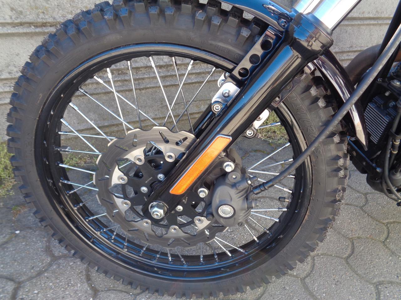 Harley-davidson 1200 Sportster SCRAMBLER !