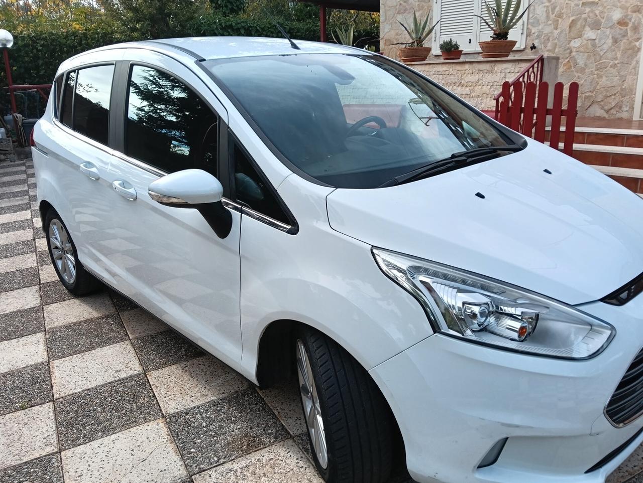 Ford B-Max 1.5 TDCi 75 CV Titanium UNIP. KM ORIG. NUOVA